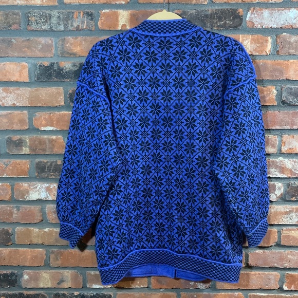 Handmade in Norway Vigdis Design Fair Isle Sweater - Picture 3 of 5